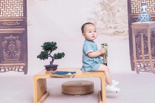 灌云宝宝几个月开始吃水果